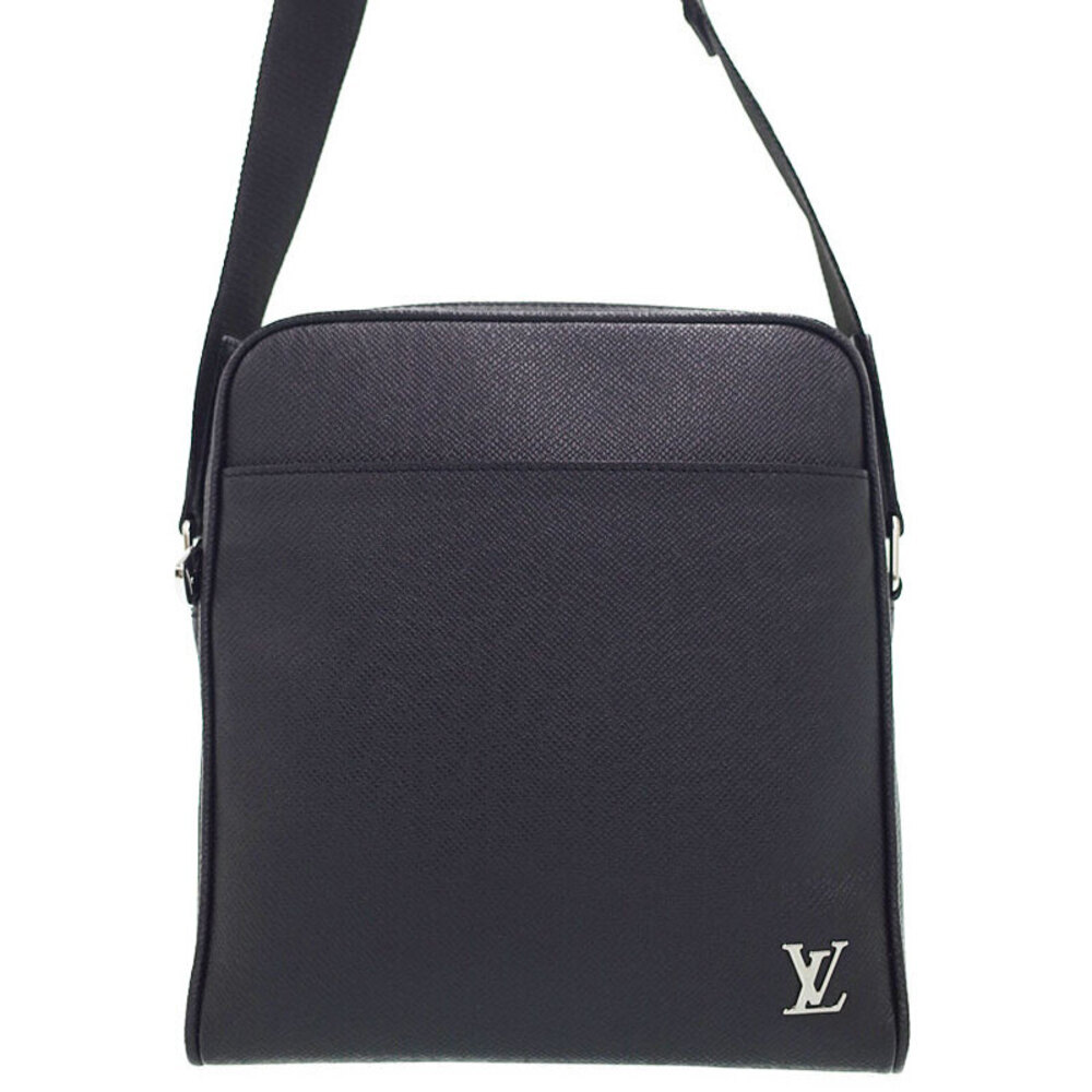 Louis Vuitton Taiga Messenger Shoulder Bag